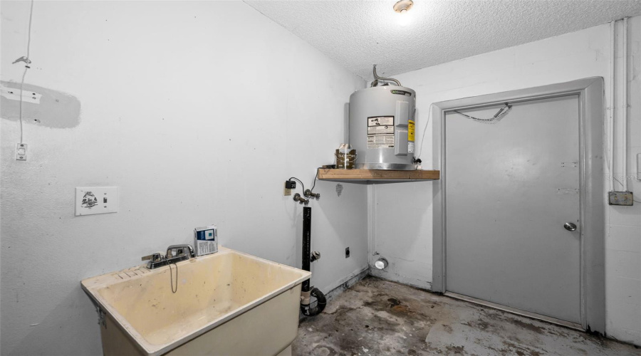 Spring Hill, Florida 34606, 2 Bedroom Bedrooms, ,2 Bathroombathrooms,Residential,For Sale,Portland,0,Mfrtb8541564
