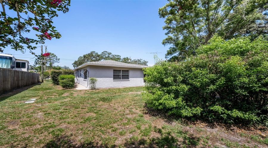 Spring Hill, Florida 34606, 2 Bedroom Bedrooms, ,2 Bathroombathrooms,Residential,For Sale,Portland,0,Mfrtb8541564
