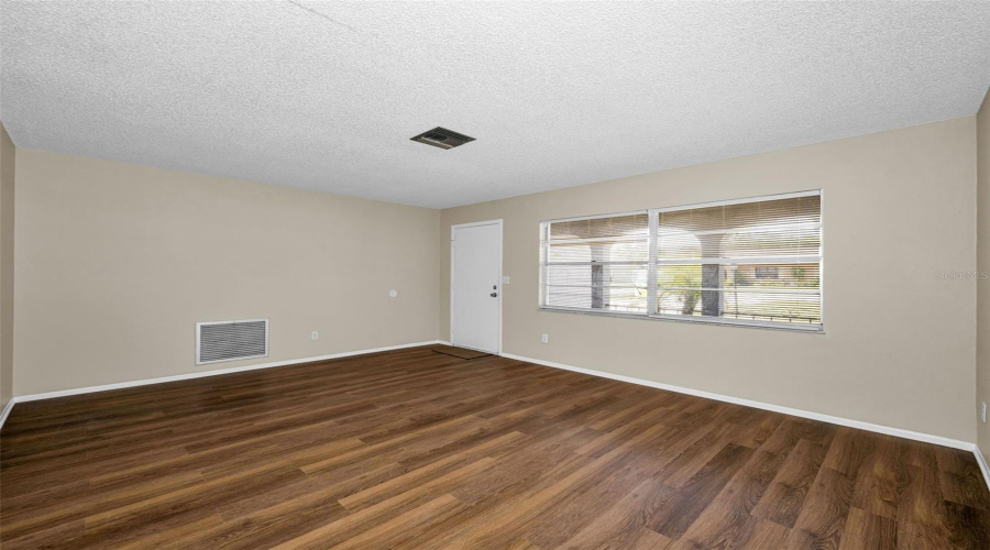 Spring Hill, Florida 34606, 2 Bedroom Bedrooms, ,2 Bathroombathrooms,Residential,For Sale,Portland,0,Mfrtb8541564