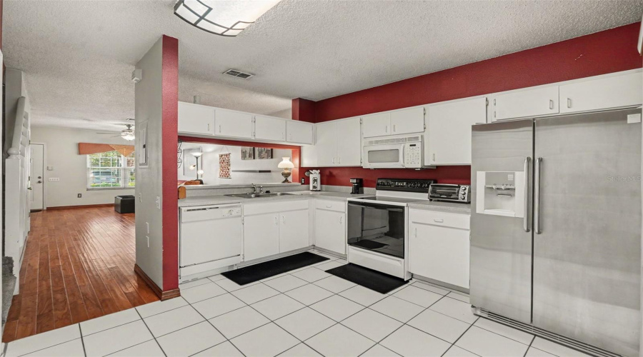 Tampa, Florida 33626, 2 Bedroom Bedrooms, ,1 Bathroombathrooms,Residential,For Sale,Berkeley Square,0,Mfrw7888623