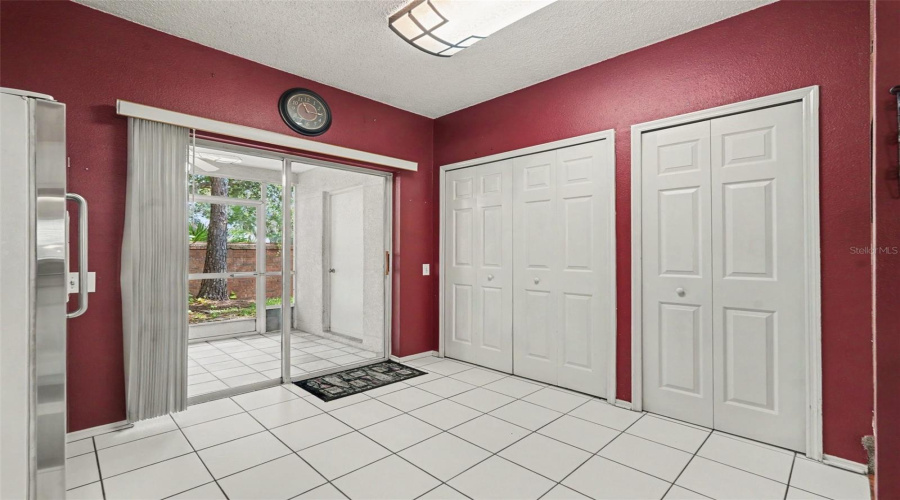 Tampa, Florida 33626, 2 Bedroom Bedrooms, ,1 Bathroombathrooms,Residential,For Sale,Berkeley Square,0,Mfrw7888623
