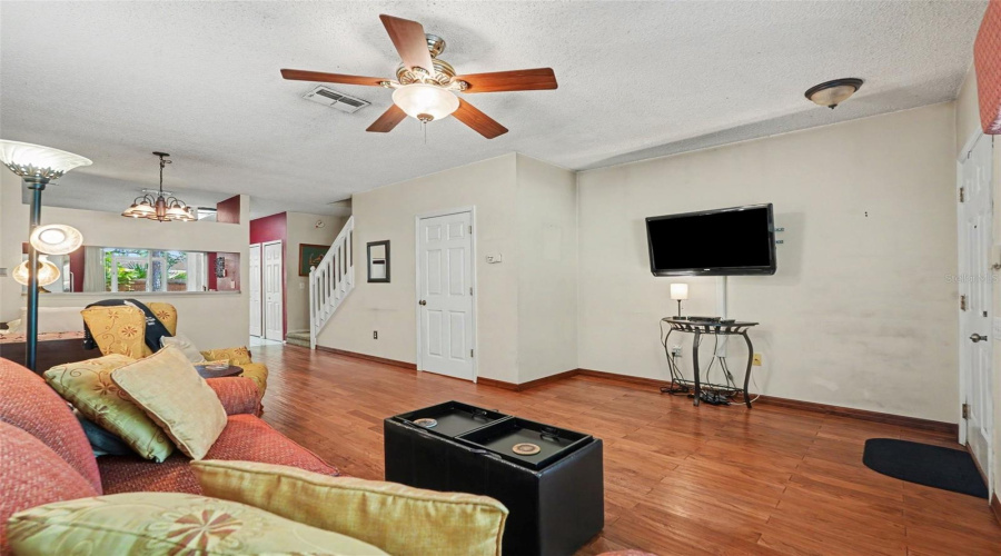 Tampa, Florida 33626, 2 Bedroom Bedrooms, ,1 Bathroombathrooms,Residential,For Sale,Berkeley Square,0,Mfrw7888623