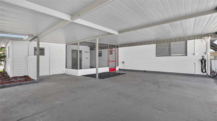 Screen Porch W/Ceiling Fan