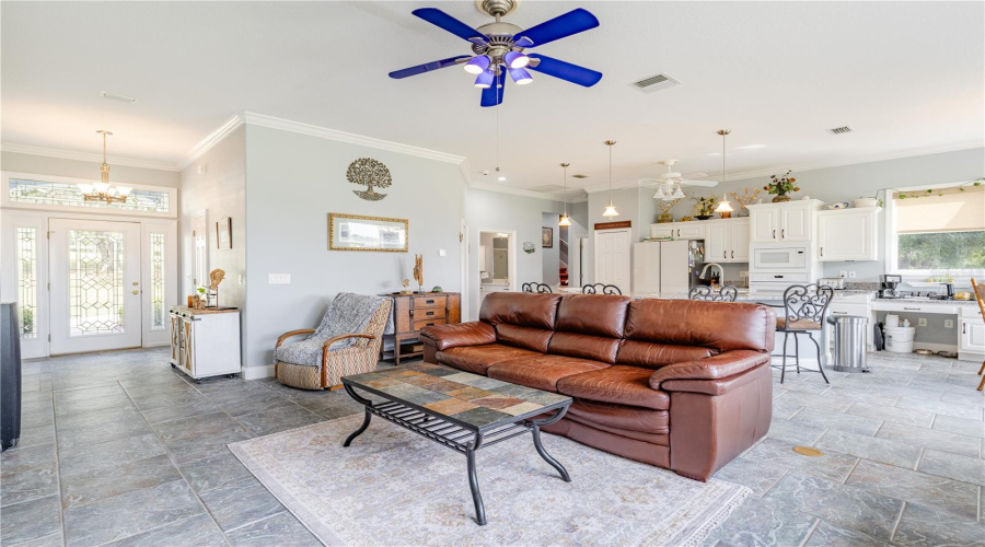 Howey In The Hills, Florida 34737, 4 Bedroom Bedrooms, ,3 Bathroombathrooms,Residential,For Sale,Turkey Lake,0,Mfrg5111478