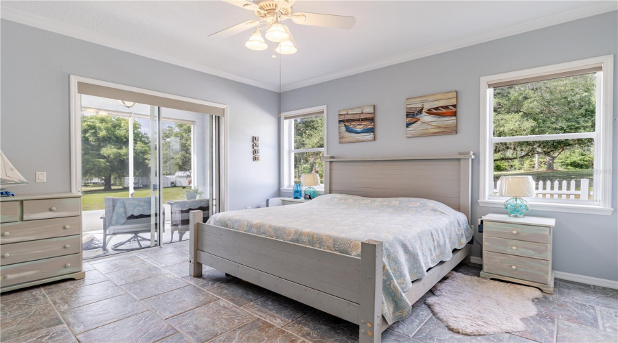Howey In The Hills, Florida 34737, 4 Bedroom Bedrooms, ,3 Bathroombathrooms,Residential,For Sale,Turkey Lake,0,Mfrg5111478