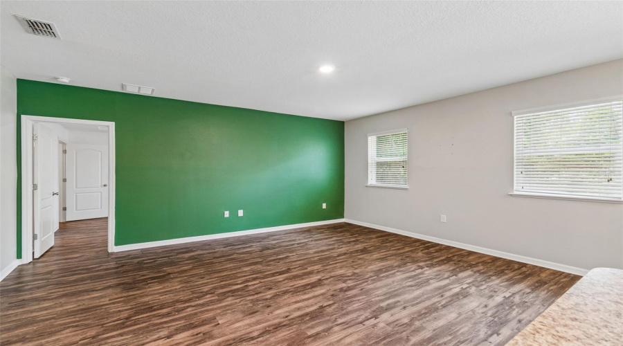 Spring Hill, Florida 34606, 3 Bedroom Bedrooms, ,2 Bathroombathrooms,Residential,For Sale,Mendota,0,Mfrtb8526483