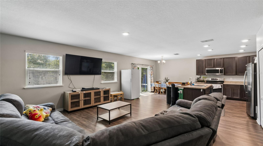 Spring Hill, Florida 34606, 3 Bedroom Bedrooms, ,2 Bathroombathrooms,Residential,For Sale,Mendota,0,Mfrtb8526483