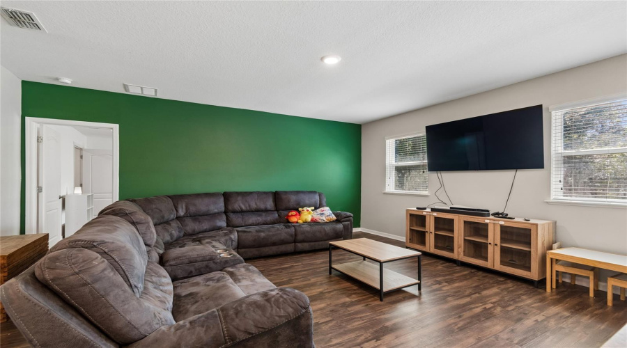 Spring Hill, Florida 34606, 3 Bedroom Bedrooms, ,2 Bathroombathrooms,Residential,For Sale,Mendota,0,Mfrtb8526483