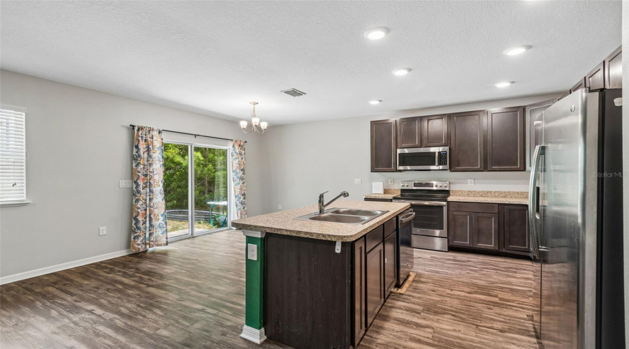 Spring Hill, Florida 34606, 3 Bedroom Bedrooms, ,2 Bathroombathrooms,Residential,For Sale,Mendota,0,Mfrtb8526483