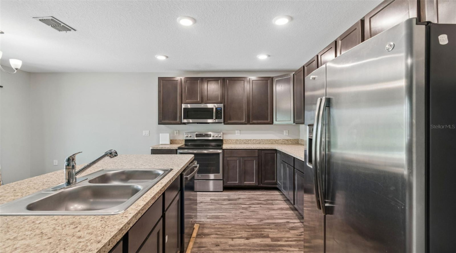 Spring Hill, Florida 34606, 3 Bedroom Bedrooms, ,2 Bathroombathrooms,Residential,For Sale,Mendota,0,Mfrtb8526483