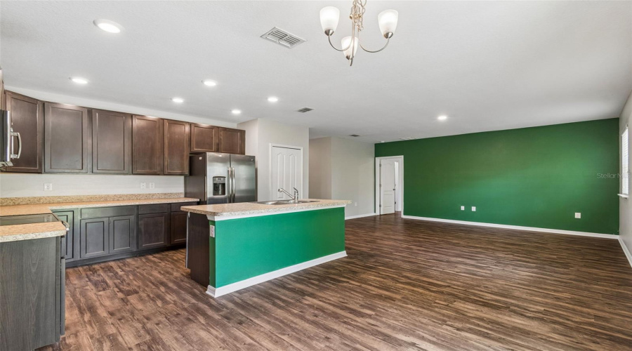 Spring Hill, Florida 34606, 3 Bedroom Bedrooms, ,2 Bathroombathrooms,Residential,For Sale,Mendota,0,Mfrtb8526483
