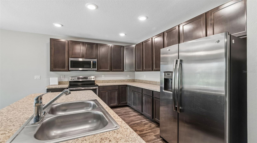 Spring Hill, Florida 34606, 3 Bedroom Bedrooms, ,2 Bathroombathrooms,Residential,For Sale,Mendota,0,Mfrtb8526483