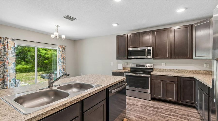 Spring Hill, Florida 34606, 3 Bedroom Bedrooms, ,2 Bathroombathrooms,Residential,For Sale,Mendota,0,Mfrtb8526483