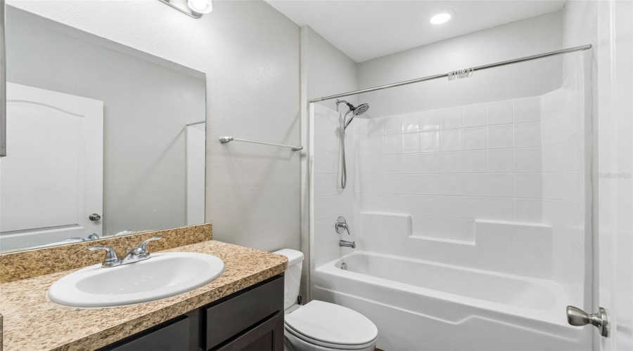 Spring Hill, Florida 34606, 3 Bedroom Bedrooms, ,2 Bathroombathrooms,Residential,For Sale,Mendota,0,Mfrtb8526483