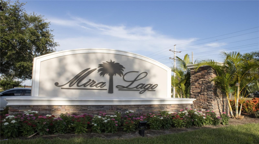 Ruskin, Florida 33570, 4 Bedroom Bedrooms, ,3 Bathroombathrooms,Residential,For Sale,York Dale,0,Mfrtb8520228