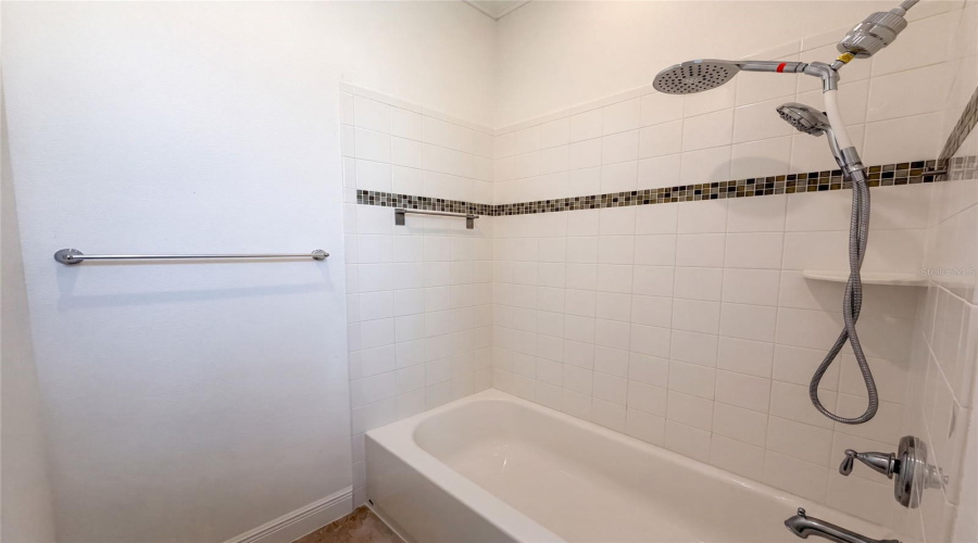 Apopka, Florida 32703, 4 Bedroom Bedrooms, ,3 Bathroombathrooms,Residential,For Sale,Blackthorn,0,Mfro6430516