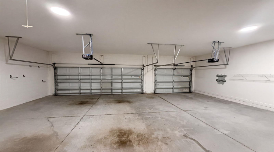 Apopka, Florida 32703, 4 Bedroom Bedrooms, ,3 Bathroombathrooms,Residential,For Sale,Blackthorn,0,Mfro6430516
