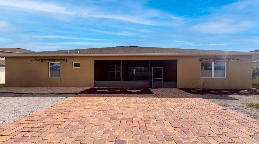Apopka, Florida 32703, 4 Bedroom Bedrooms, ,3 Bathroombathrooms,Residential,For Sale,Blackthorn,0,Mfro6430516