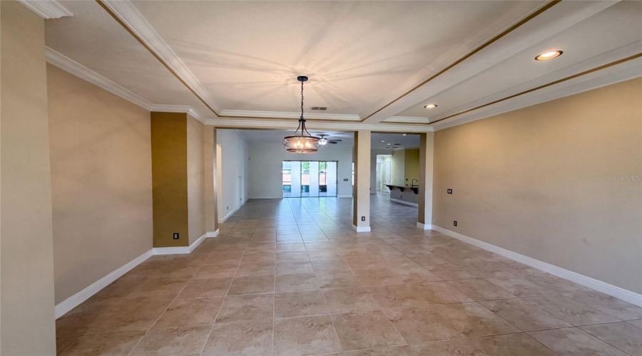Apopka, Florida 32703, 4 Bedroom Bedrooms, ,3 Bathroombathrooms,Residential,For Sale,Blackthorn,0,Mfro6430516