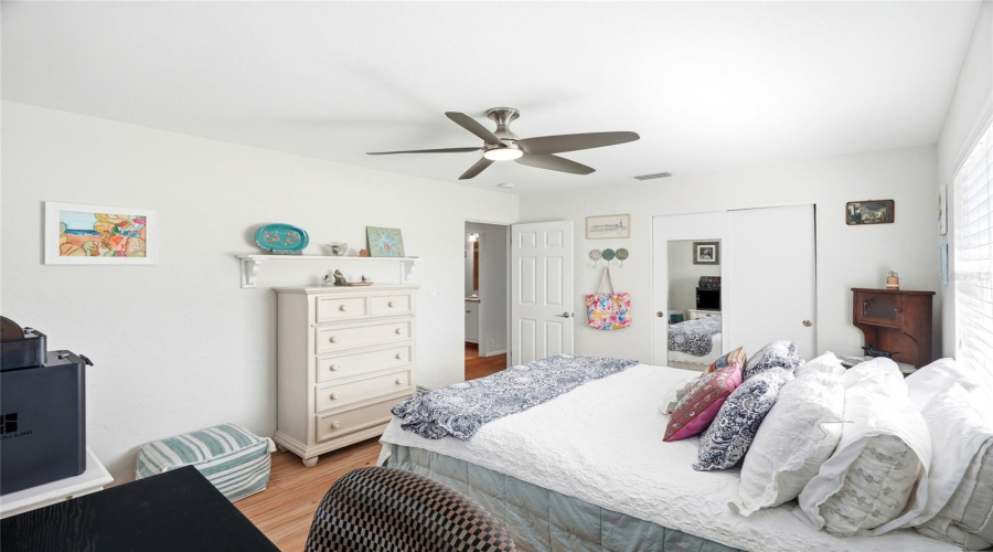 Kenneth City, Florida 33709, 2 Bedroom Bedrooms, ,2 Bathroombathrooms,Residential,For Sale,60Th,0,Mfrtb8524435