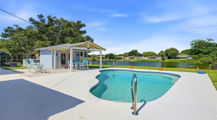Kenneth City, Florida 33709, 2 Bedroom Bedrooms, ,2 Bathroombathrooms,Residential,For Sale,60Th,0,Mfrtb8524435