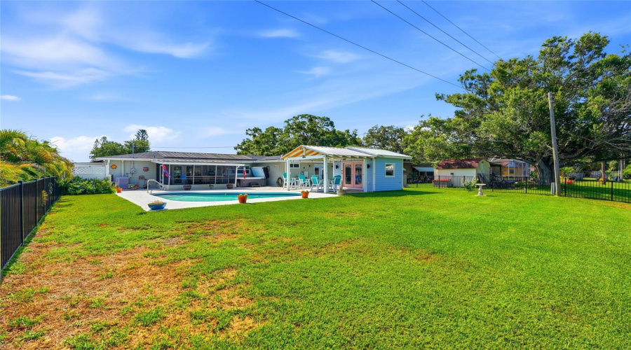 Kenneth City, Florida 33709, 2 Bedroom Bedrooms, ,2 Bathroombathrooms,Residential,For Sale,60Th,0,Mfrtb8524435