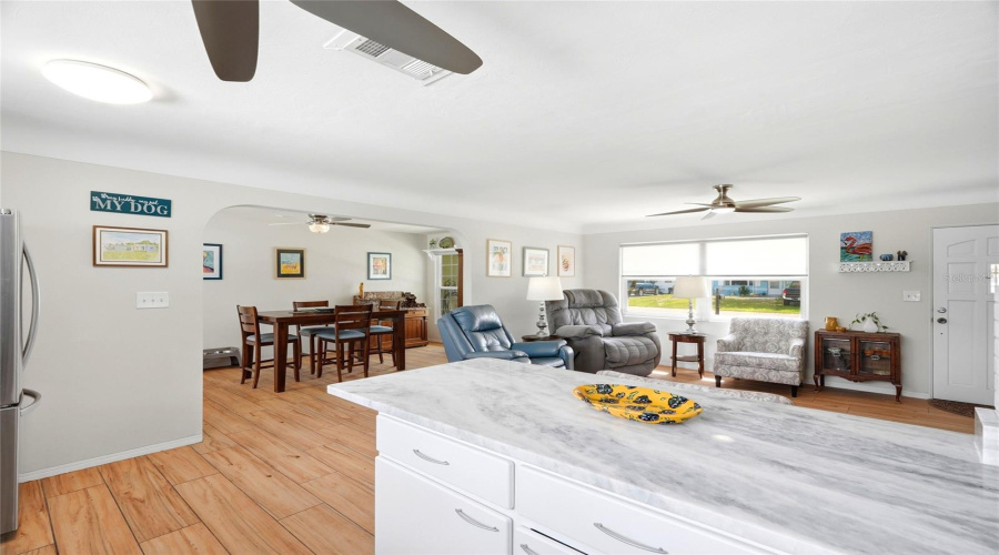 Kenneth City, Florida 33709, 2 Bedroom Bedrooms, ,2 Bathroombathrooms,Residential,For Sale,60Th,0,Mfrtb8524435