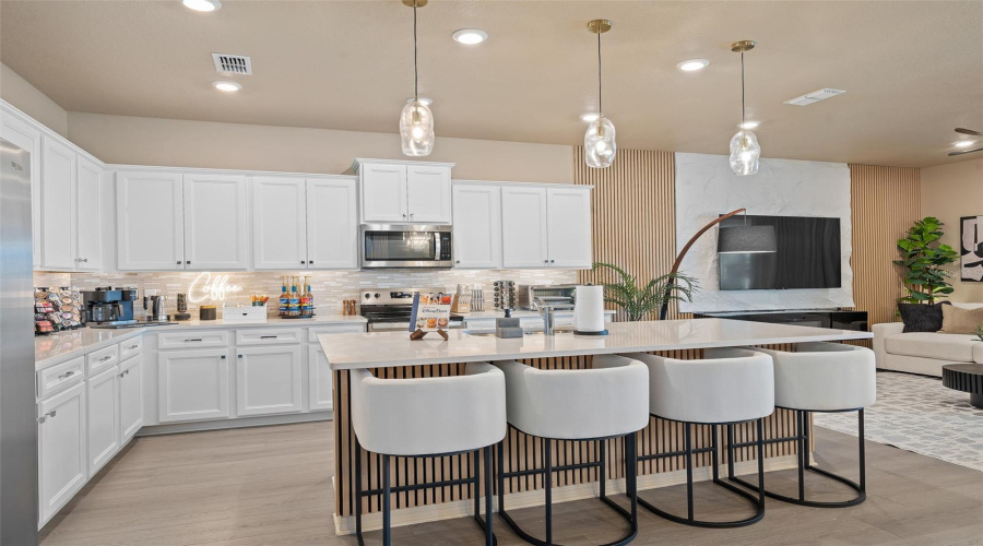 Clermont, Florida 34714, 10 Bedroom Bedrooms, ,8 Bathroombathrooms,Residential,For Sale,Sandy Cliffs,0,Mfro6384007