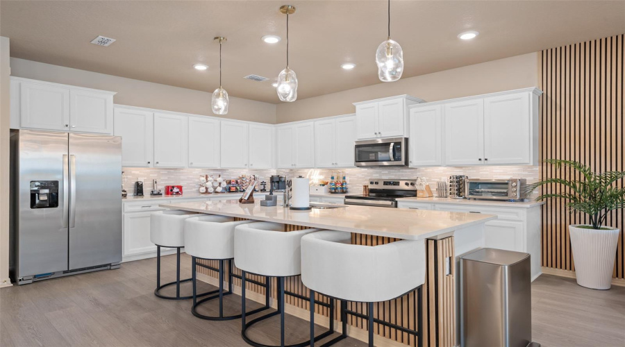 Clermont, Florida 34714, 10 Bedroom Bedrooms, ,8 Bathroombathrooms,Residential,For Sale,Sandy Cliffs,0,Mfro6384007