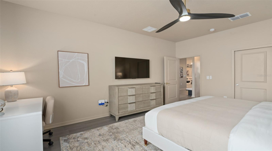 Clermont, Florida 34714, 10 Bedroom Bedrooms, ,8 Bathroombathrooms,Residential,For Sale,Sandy Cliffs,0,Mfro6384007
