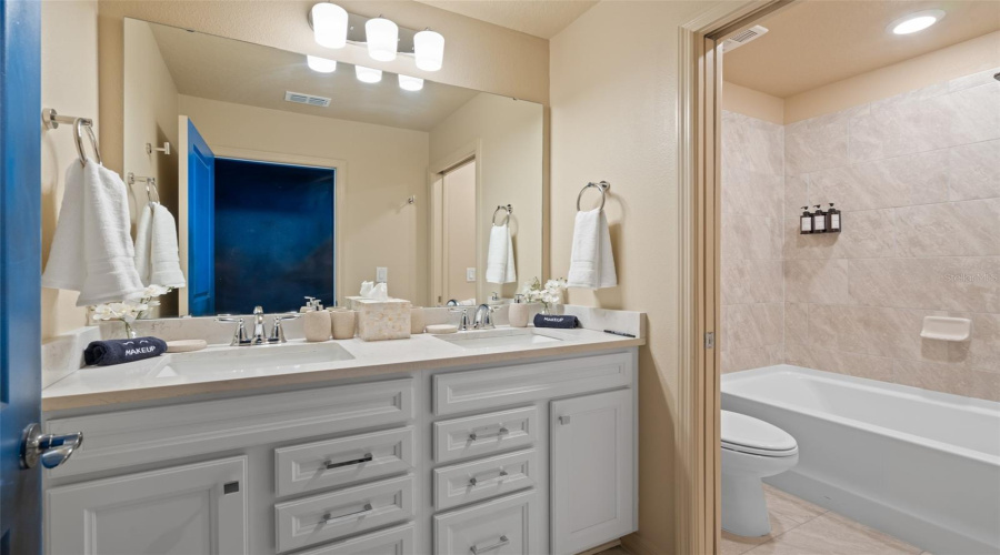 Clermont, Florida 34714, 10 Bedroom Bedrooms, ,8 Bathroombathrooms,Residential,For Sale,Sandy Cliffs,0,Mfro6384007