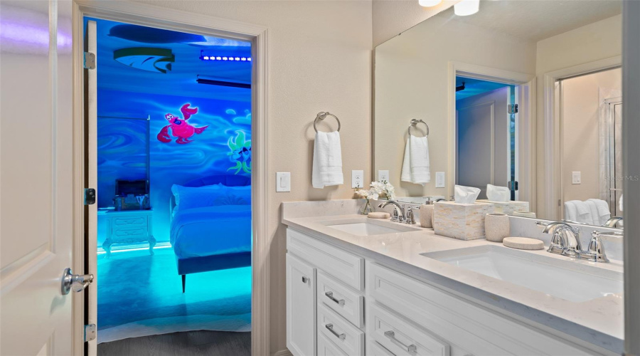 Clermont, Florida 34714, 10 Bedroom Bedrooms, ,8 Bathroombathrooms,Residential,For Sale,Sandy Cliffs,0,Mfro6384007