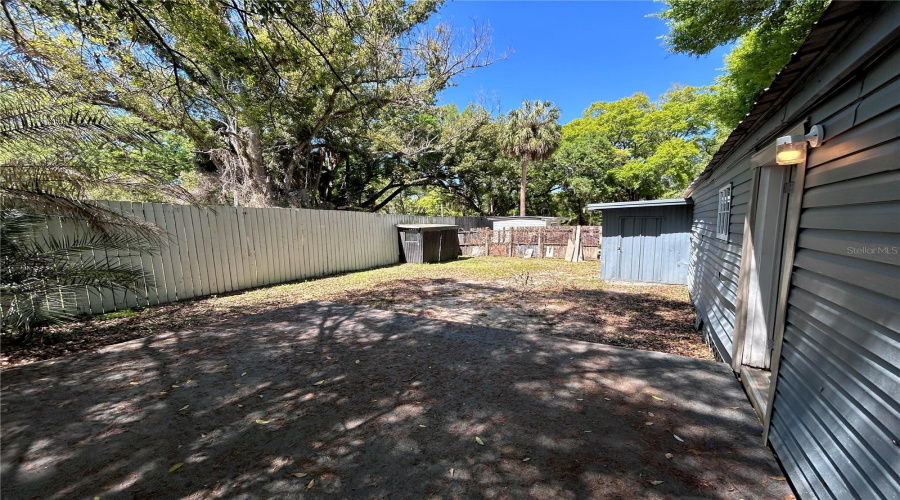 Thonotosassa, Florida 33592, 2 Bedroom Bedrooms, ,2 Bathroombathrooms,Residential,For Sale,Bay Hills,0,Mfrtb8489693