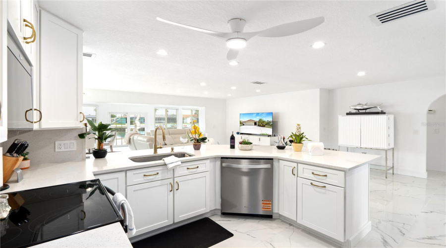 New Port Richey, Florida 34652, 3 Bedroom Bedrooms, ,2 Bathroombathrooms,Residential,For Sale,Seaway,0,Mfrw7886065