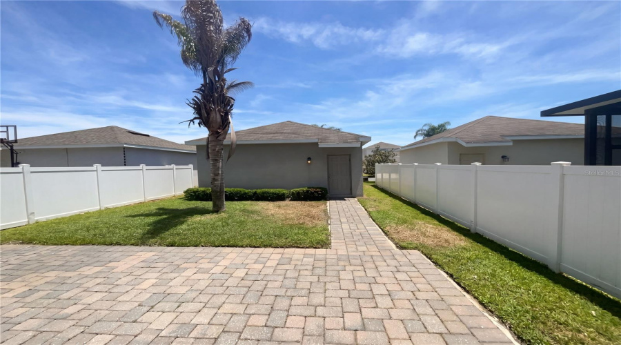 Winter Garden, Florida 34787, 3 Bedroom Bedrooms, ,2 Bathroombathrooms,Residential,For Sale,Silver Surfer,0,Mfro6406656