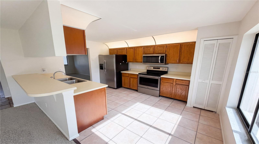 Orlando, Florida 32833, 3 Bedroom Bedrooms, ,2 Bathroombathrooms,Residential,For Sale,Alabaster,0,Mfro6408100