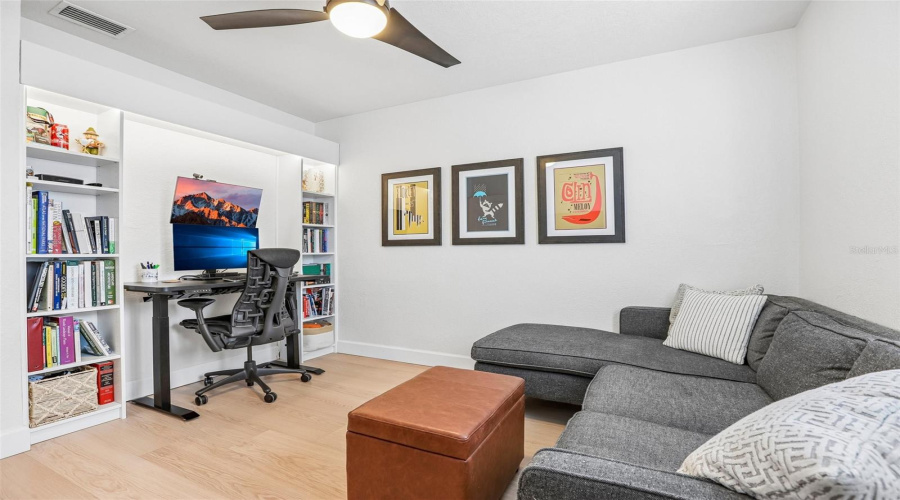 Tampa, Florida 33611, 4 Bedroom Bedrooms, ,2 Bathroombathrooms,Residential,For Sale,Paul,0,Mfrtb8533476
