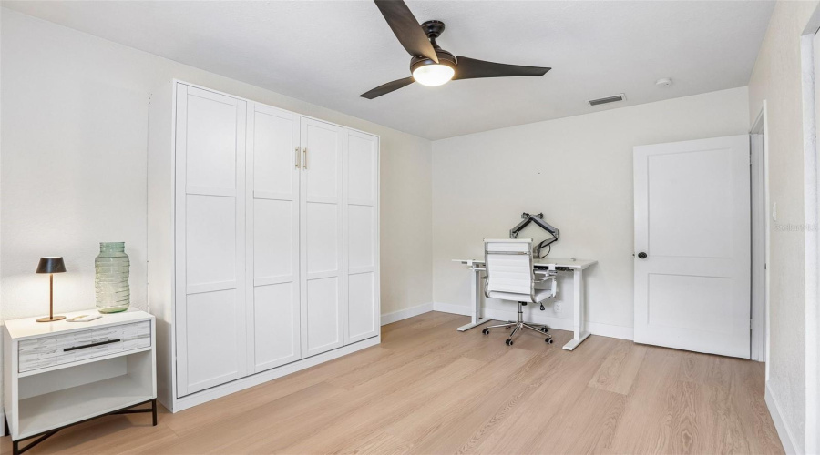 Tampa, Florida 33611, 4 Bedroom Bedrooms, ,2 Bathroombathrooms,Residential,For Sale,Paul,0,Mfrtb8533476