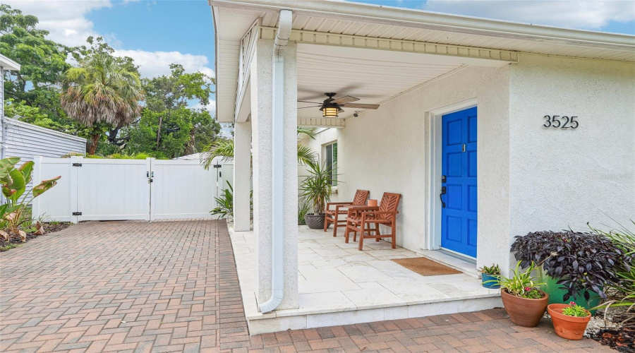 Tampa, Florida 33611, 4 Bedroom Bedrooms, ,2 Bathroombathrooms,Residential,For Sale,Paul,0,Mfrtb8533476