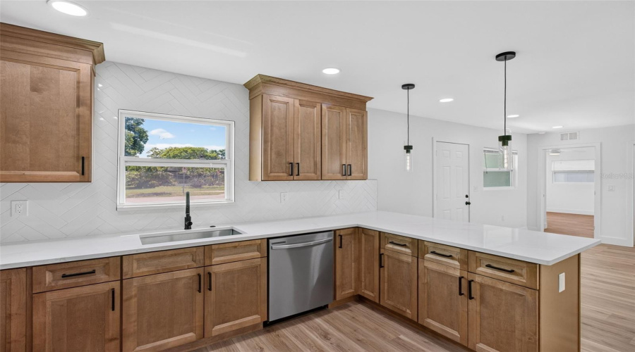Largo, Florida 33771, 3 Bedroom Bedrooms, ,2 Bathroombathrooms,Residential,For Sale,Melody,0,Mfrtb8529089