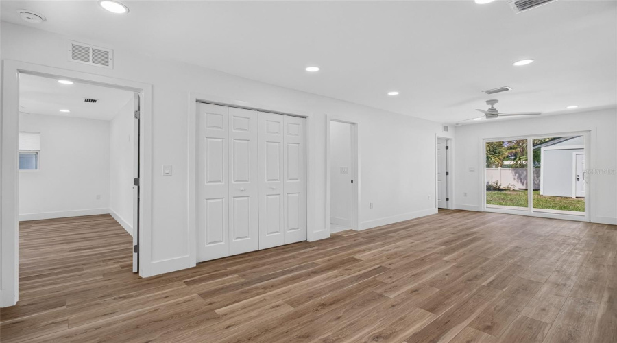 Largo, Florida 33771, 3 Bedroom Bedrooms, ,2 Bathroombathrooms,Residential,For Sale,Melody,0,Mfrtb8529089