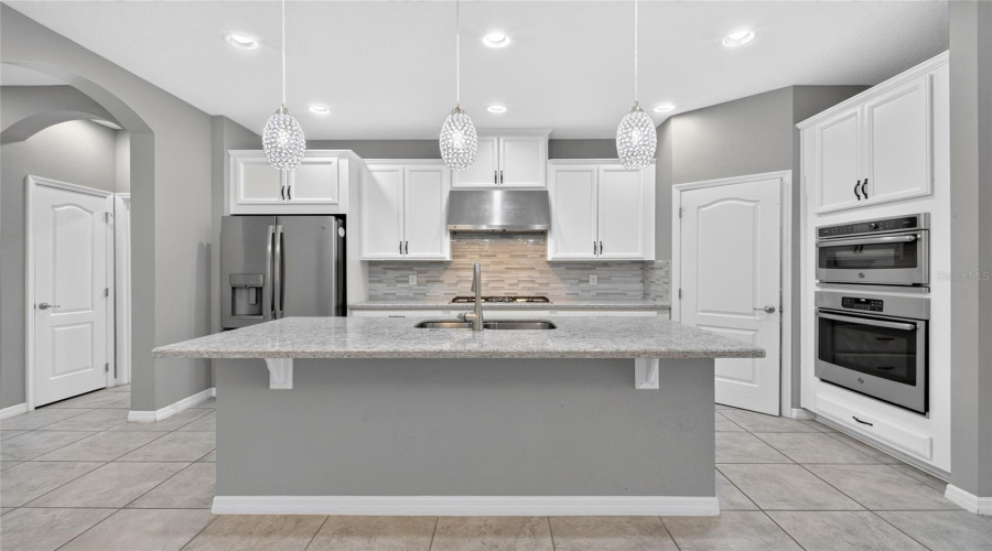 Clermont, Florida 34715, 3 Bedroom Bedrooms, ,2 Bathroombathrooms,Residential,For Sale,Frazeek,0,Mfro6422732