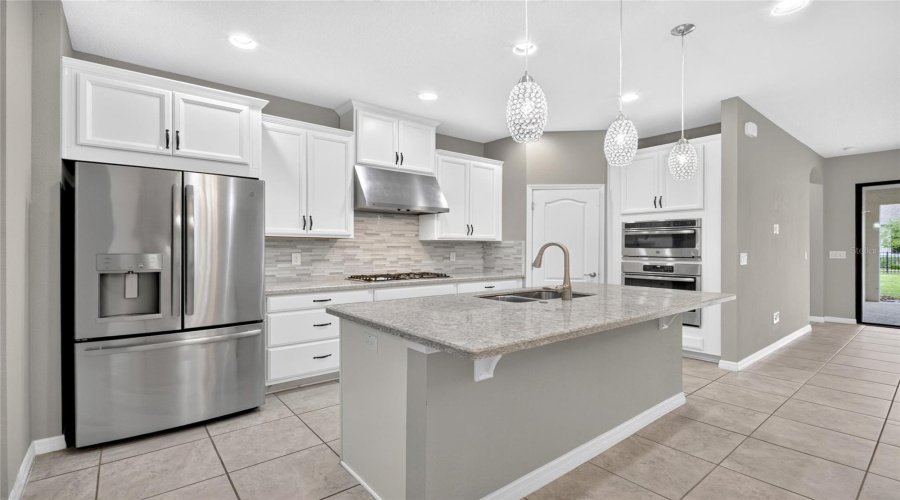 Clermont, Florida 34715, 3 Bedroom Bedrooms, ,2 Bathroombathrooms,Residential,For Sale,Frazeek,0,Mfro6422732