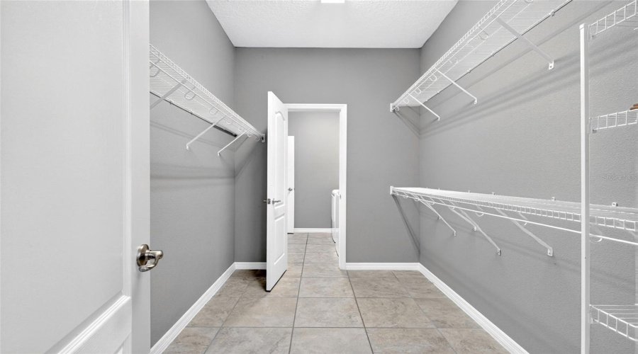 Clermont, Florida 34715, 3 Bedroom Bedrooms, ,2 Bathroombathrooms,Residential,For Sale,Frazeek,0,Mfro6422732