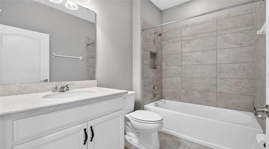 Clermont, Florida 34715, 3 Bedroom Bedrooms, ,2 Bathroombathrooms,Residential,For Sale,Frazeek,0,Mfro6422732