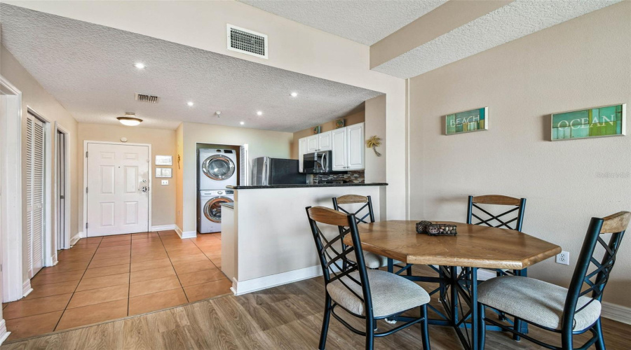 Madeira Beach, Florida 33708, 2 Bedroom Bedrooms, ,1 Bathroombathrooms,Residential,For Sale,Gulf,0,Mfrtb8542554