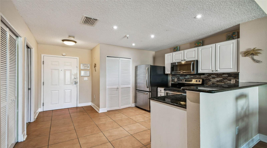 Madeira Beach, Florida 33708, 2 Bedroom Bedrooms, ,1 Bathroombathrooms,Residential,For Sale,Gulf,0,Mfrtb8542554