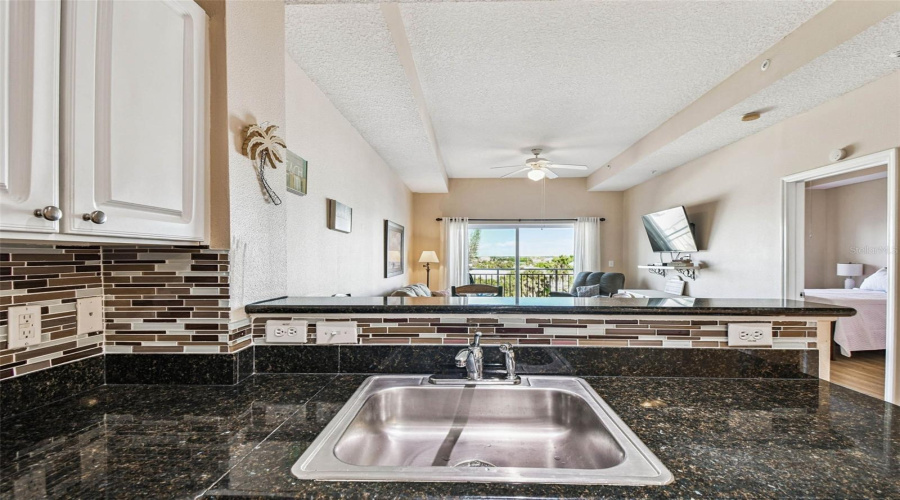 Madeira Beach, Florida 33708, 2 Bedroom Bedrooms, ,1 Bathroombathrooms,Residential,For Sale,Gulf,0,Mfrtb8542554