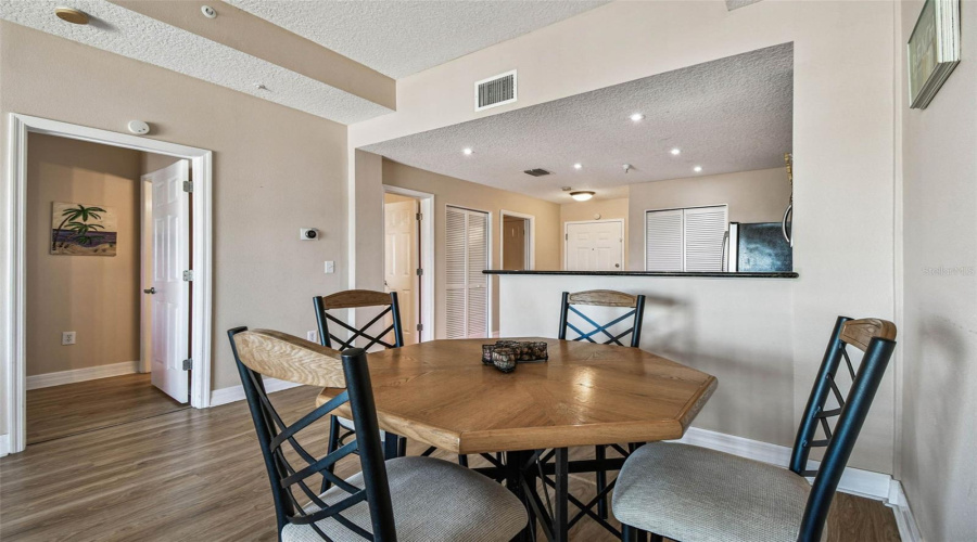 Madeira Beach, Florida 33708, 2 Bedroom Bedrooms, ,1 Bathroombathrooms,Residential,For Sale,Gulf,0,Mfrtb8542554