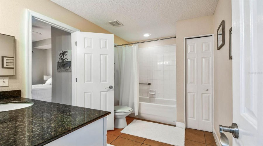 Madeira Beach, Florida 33708, 2 Bedroom Bedrooms, ,1 Bathroombathrooms,Residential,For Sale,Gulf,0,Mfrtb8542554